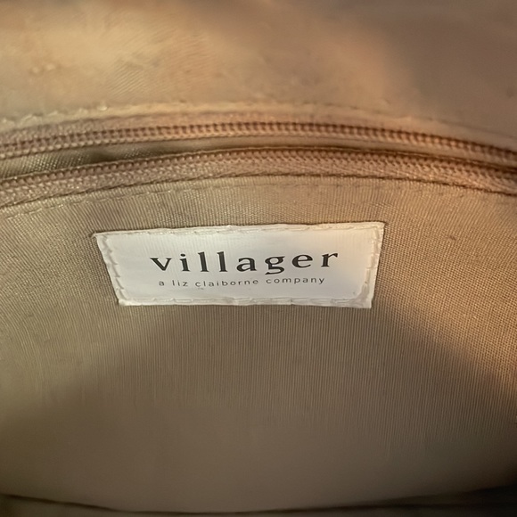 Handbag - Picture 3 of 4